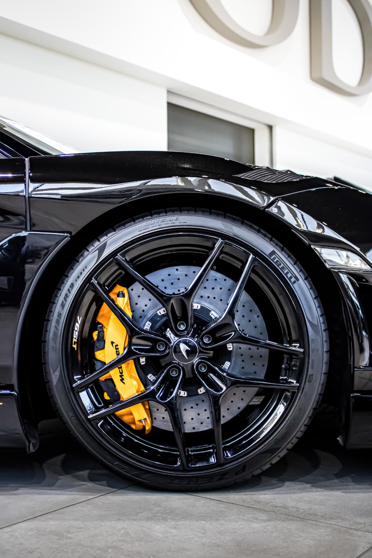 McLaren 765LT