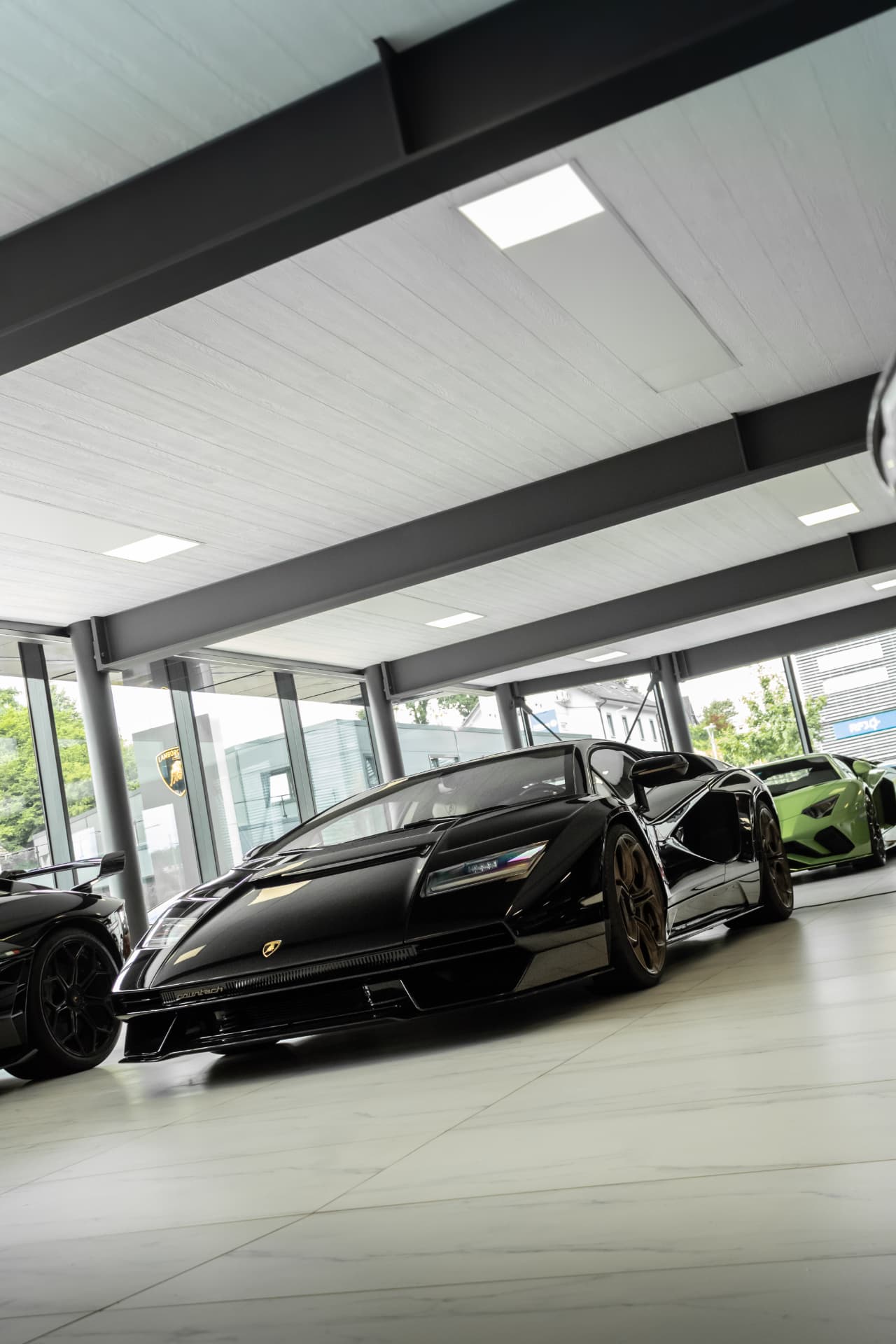 Lamborghini Countach LPI 800-4 — 4