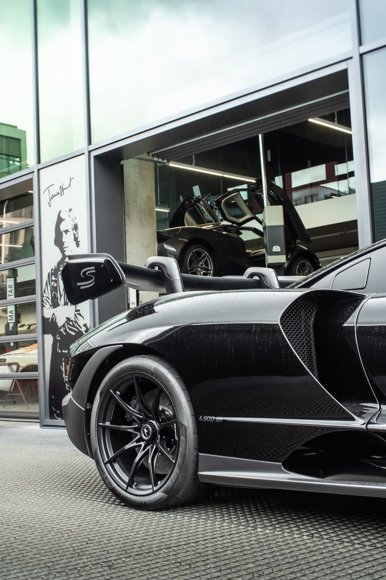 McLaren Senna