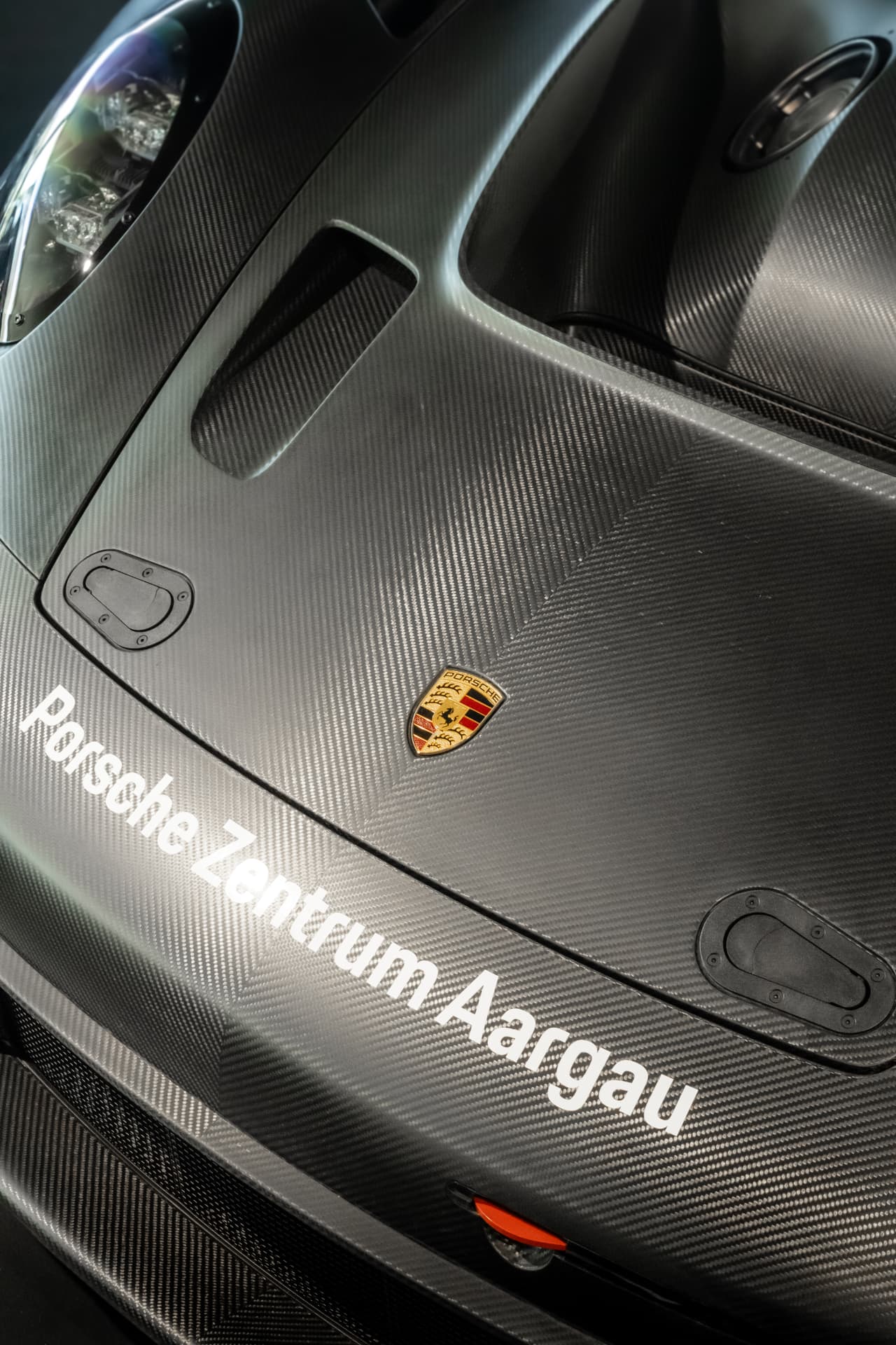 Porsche 911 GT3 R Rennsport au Porsche Zentrum Aargau — photo 10