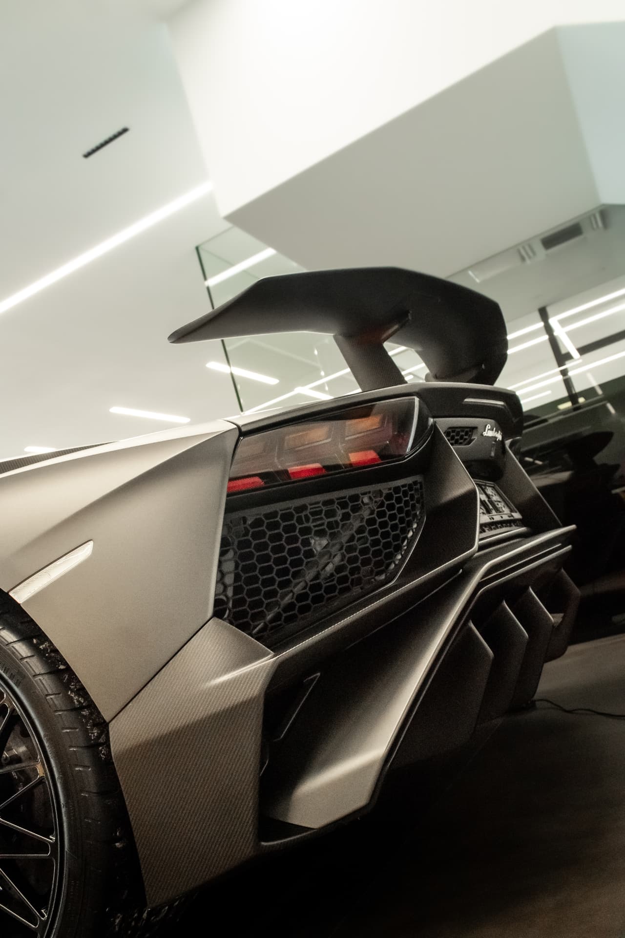 Lamborghini Aventador LP 750-4 SV — 2