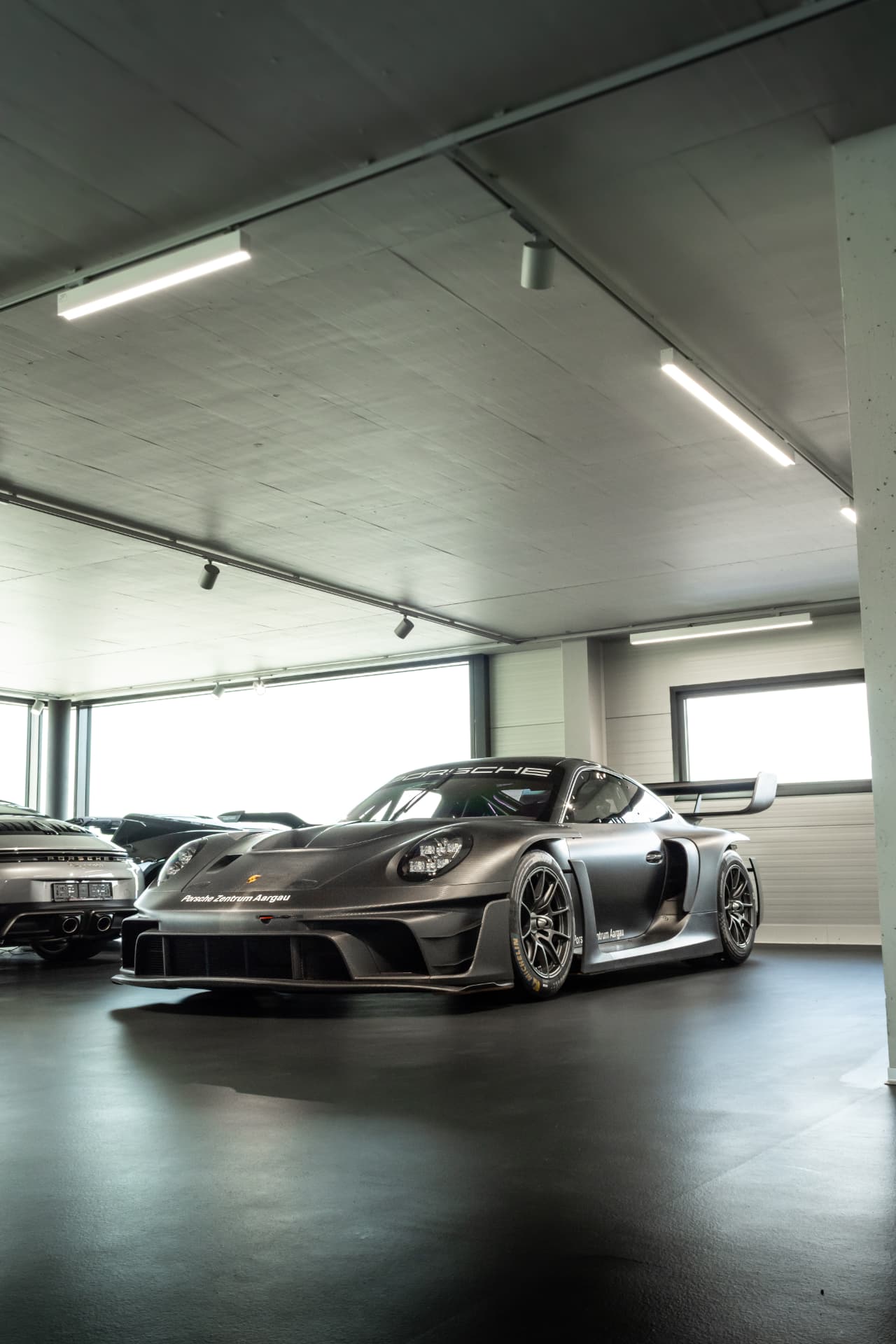 Porsche 911 GT3 R Rennsport au Porsche Zentrum Aargau — photo 4