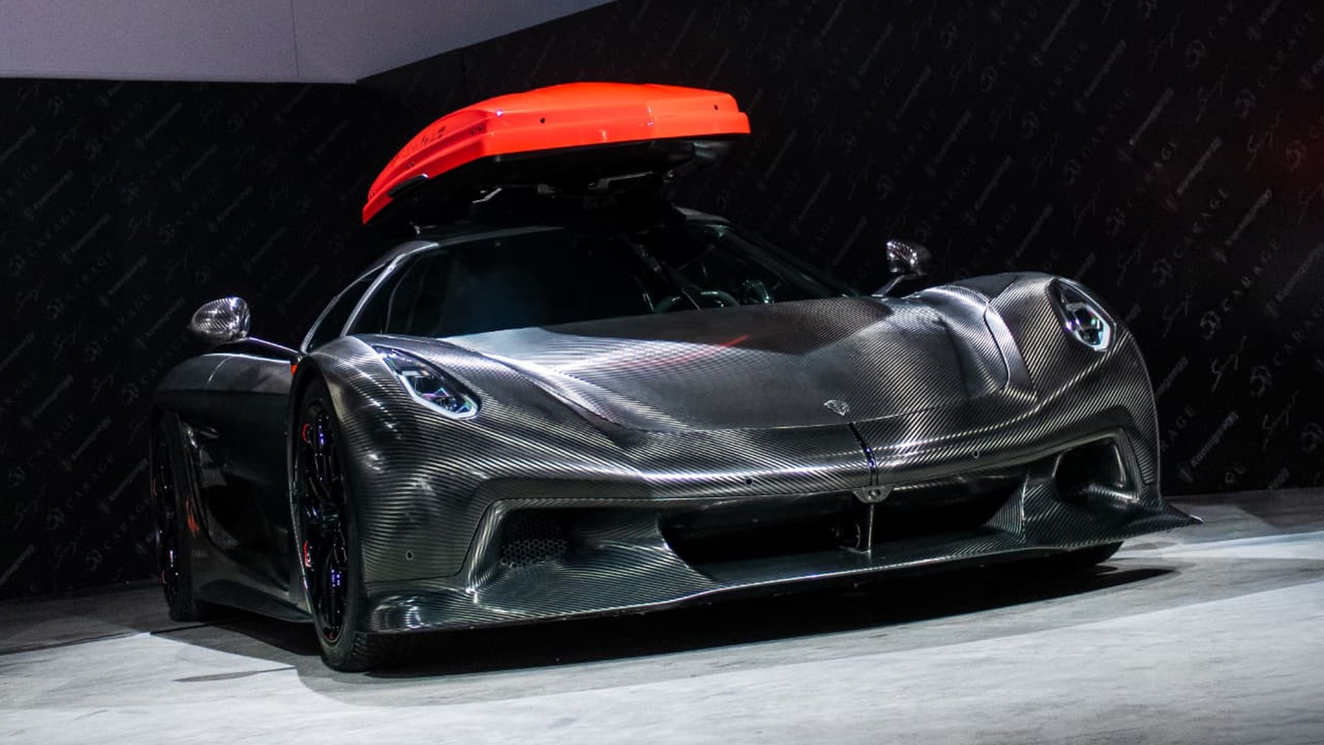 Koenigsegg Jesko Absolut en carbone apparent à Auto Zürich