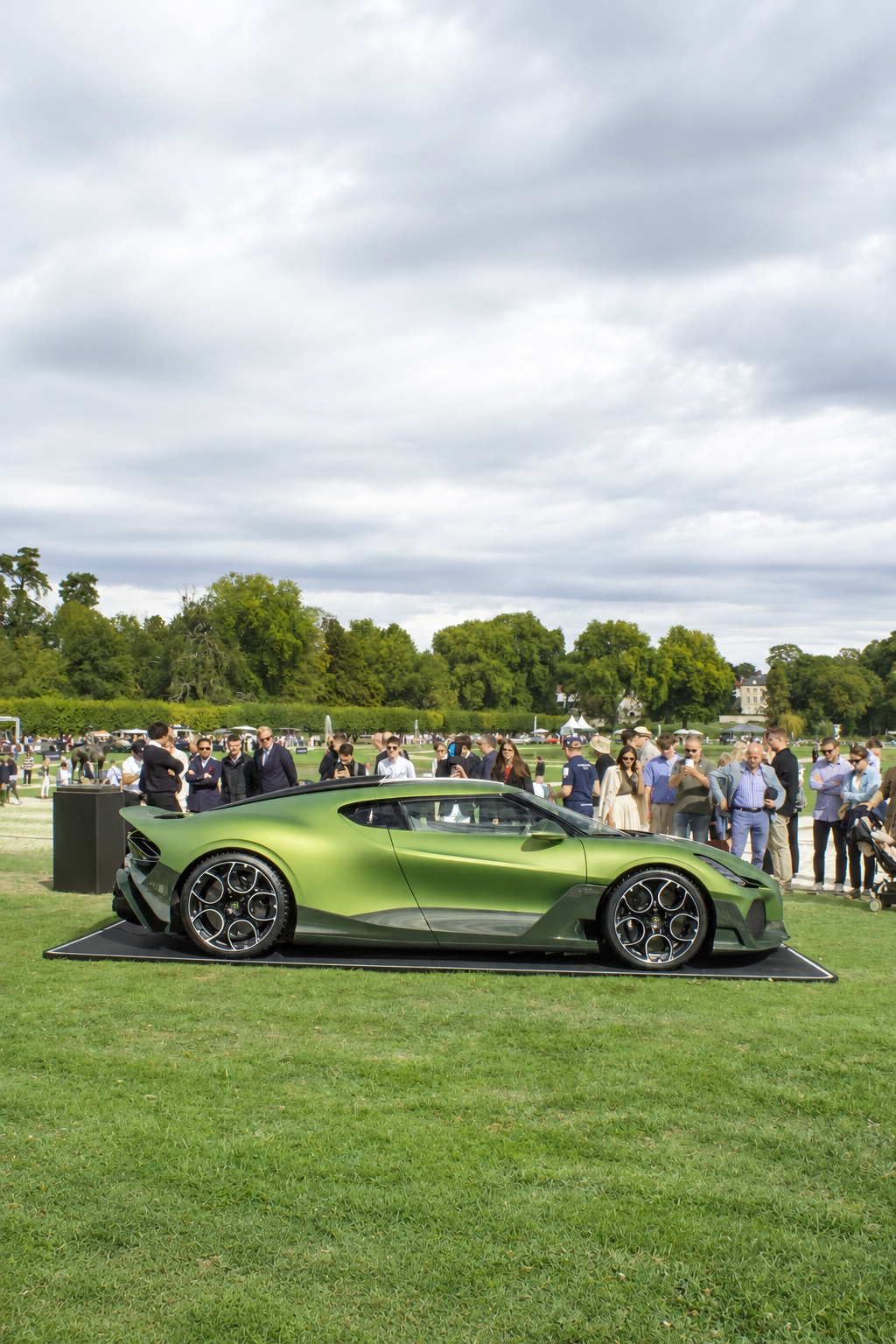Bugatti Brouillard à Chantilly Arts & Élégance — photo 11
