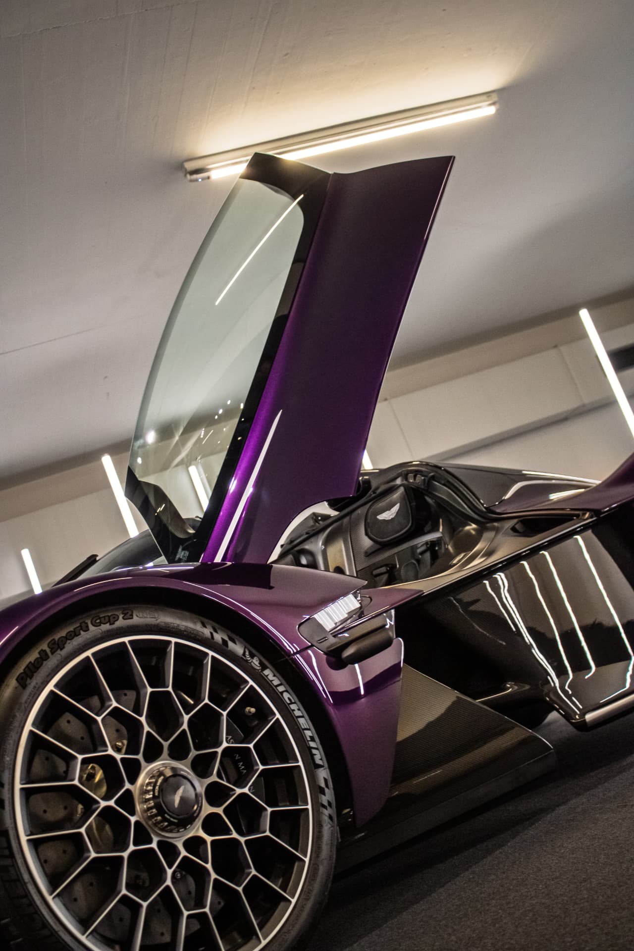 Aston Martin Valkyrie Spyder — 2