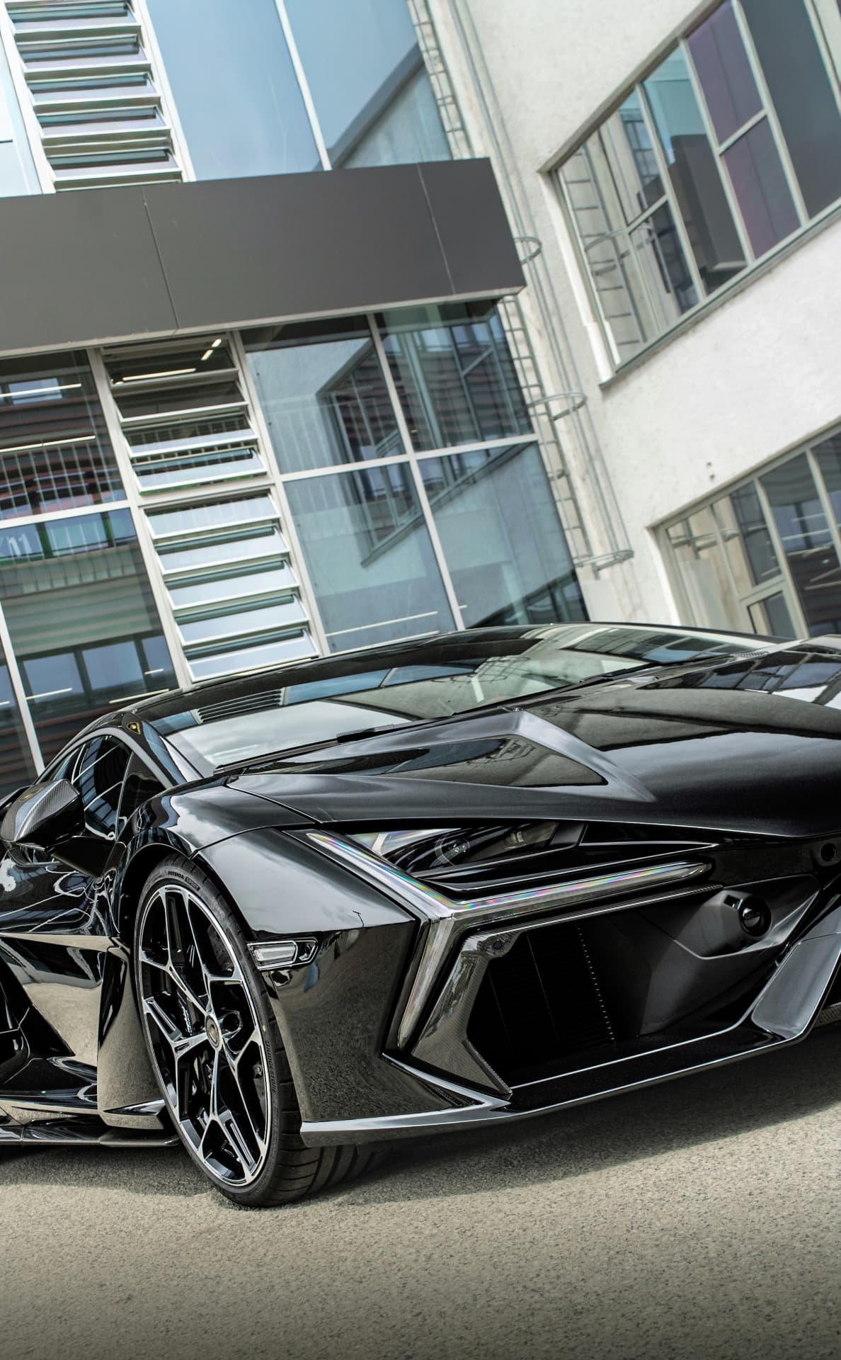Lamborghini Revuelto