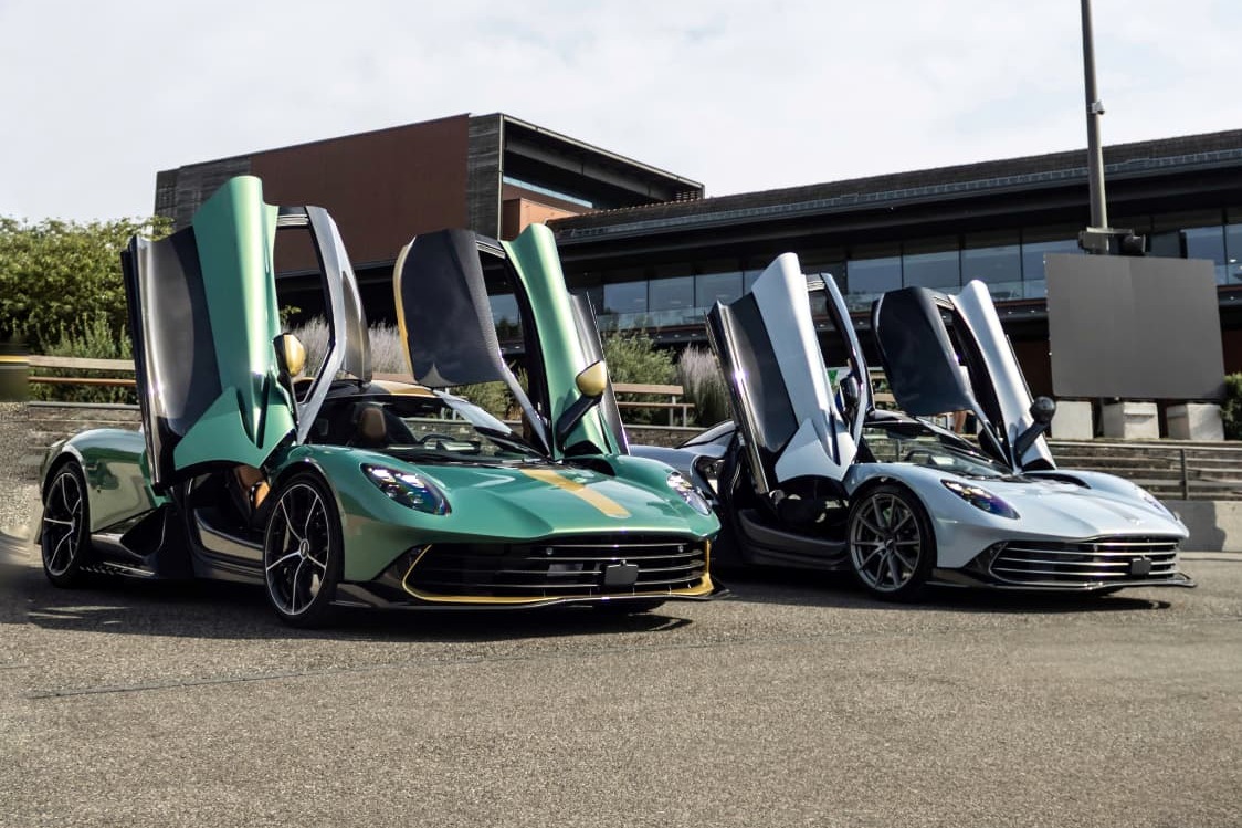 Les deux Aston Martin Valhalla portes ouvertes à Mulhouse
