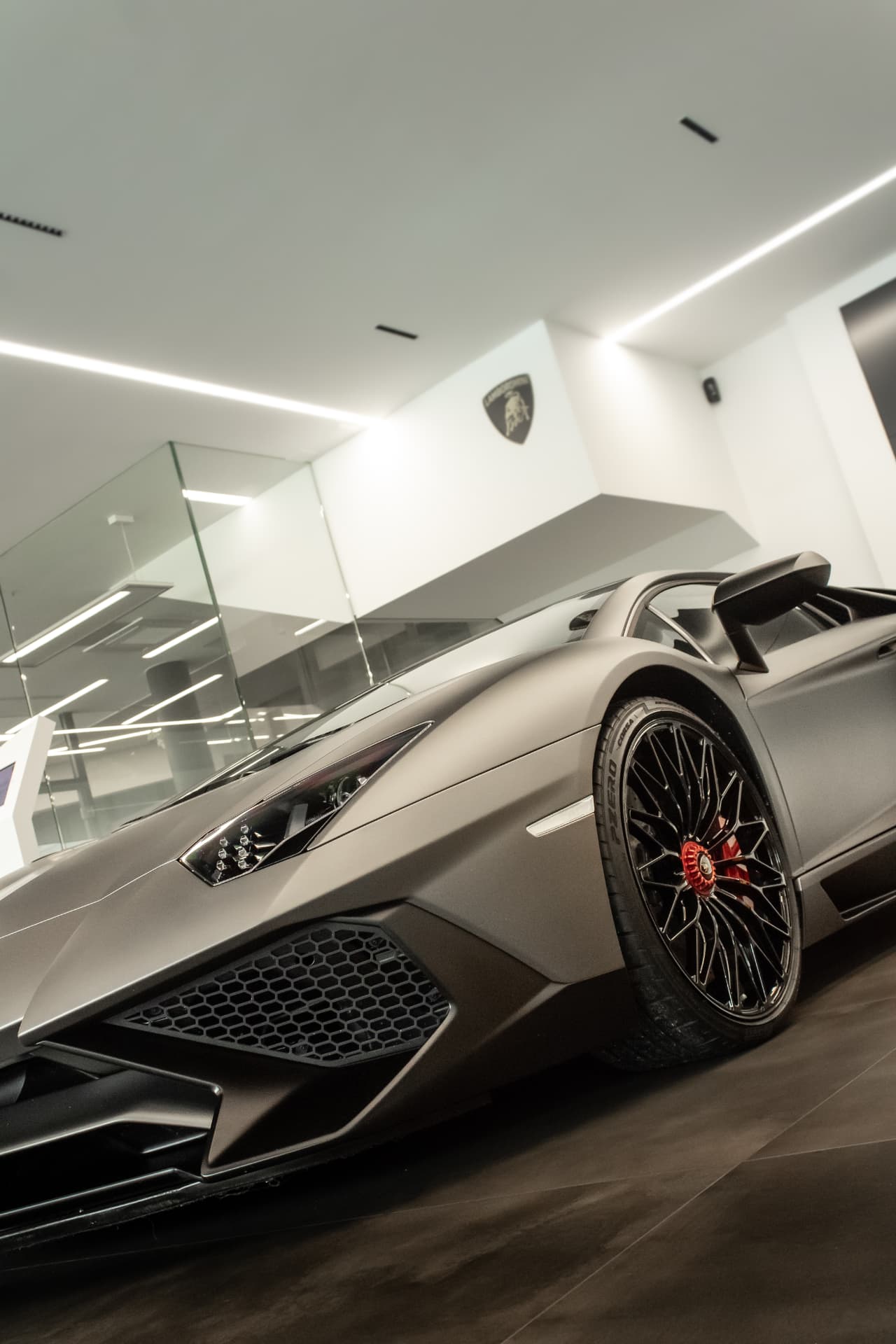 Lamborghini Aventador LP 750-4 SV — 4