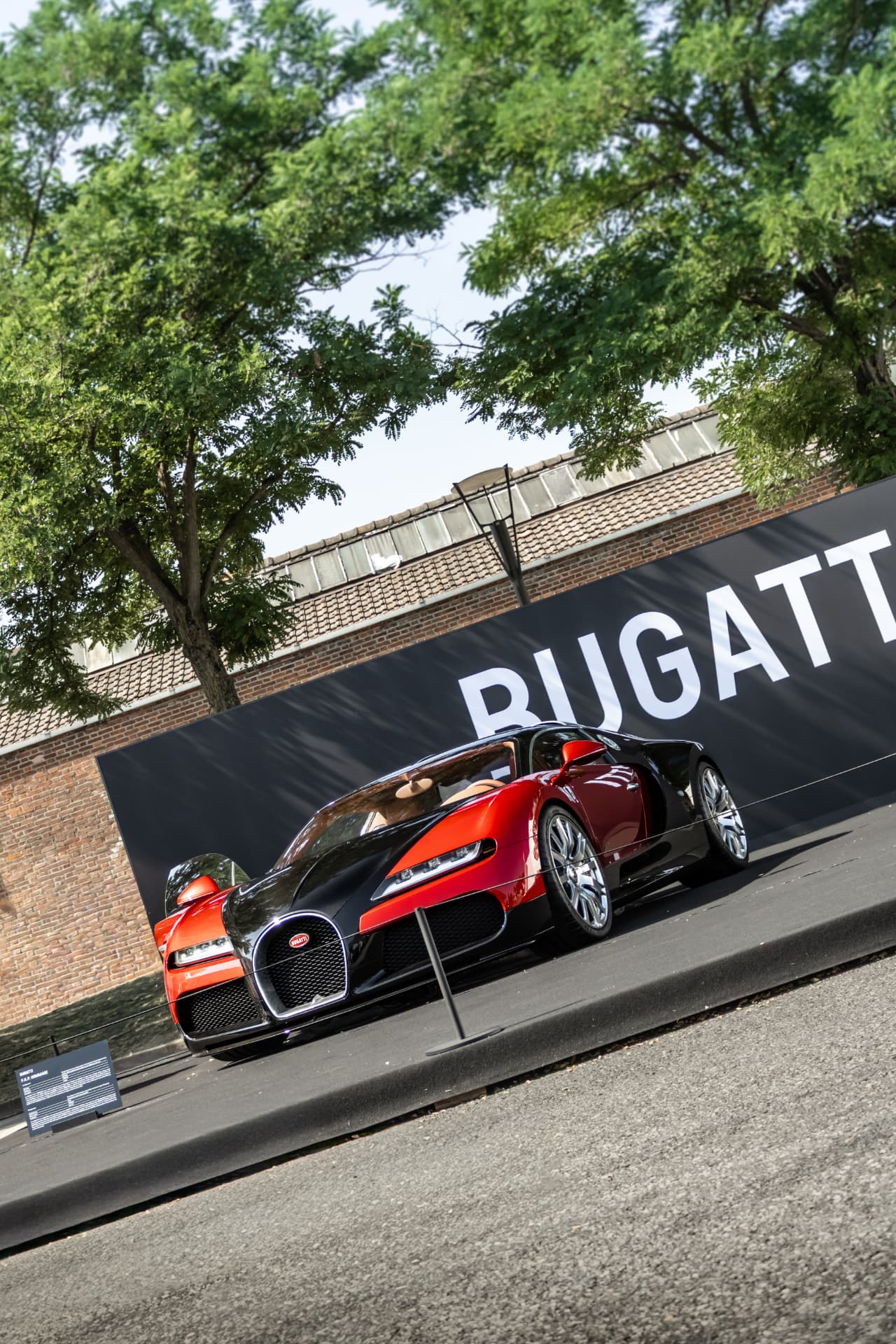 Bugatti Veyron « FKP Hommage » à Mulhouse — photo 2